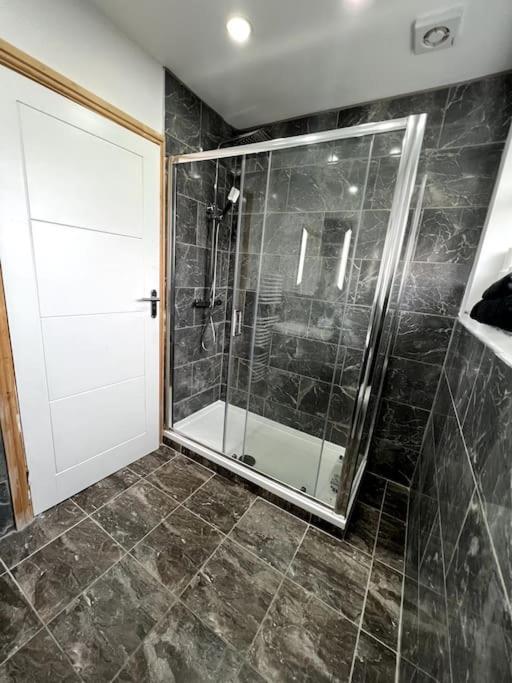 Luxury 3 Bed 3 Bedroom House Harborne Birmingham Exterior photo